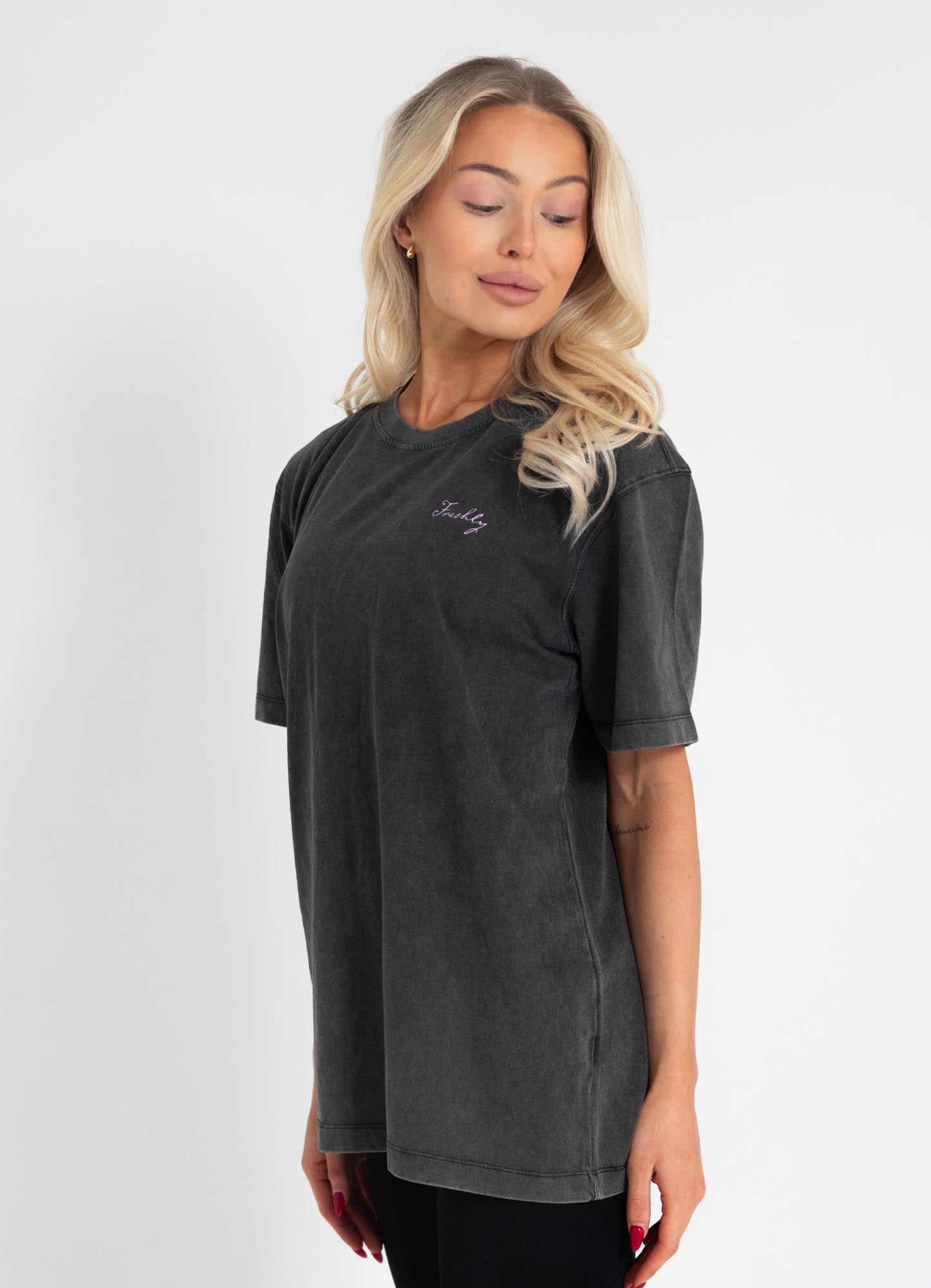 PUMP COVER OVERSIZED TEE - Ash Stone