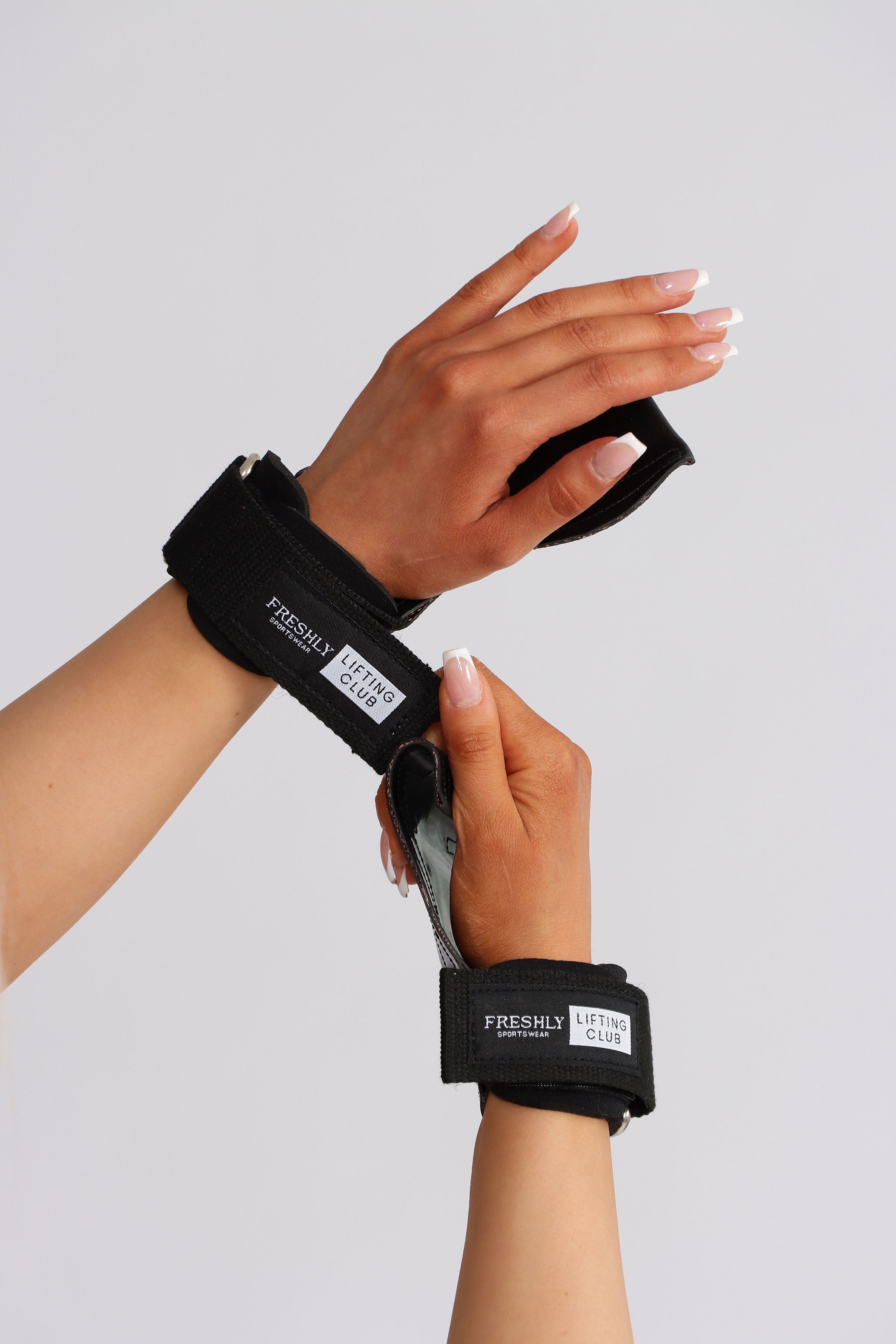 FRESHLY SPORTSWEAR - LIFTING GRIPS