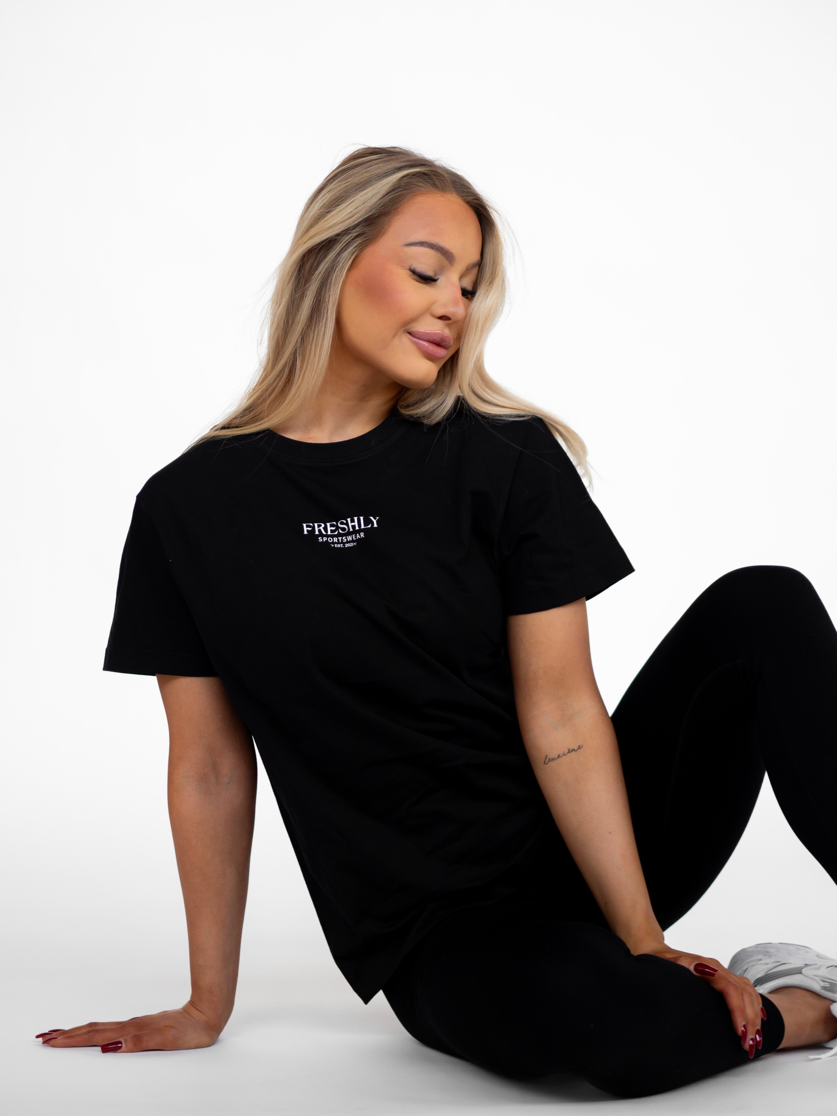 FRESHLY LIFTING CLUB OVERSIZED TEE - BLACK