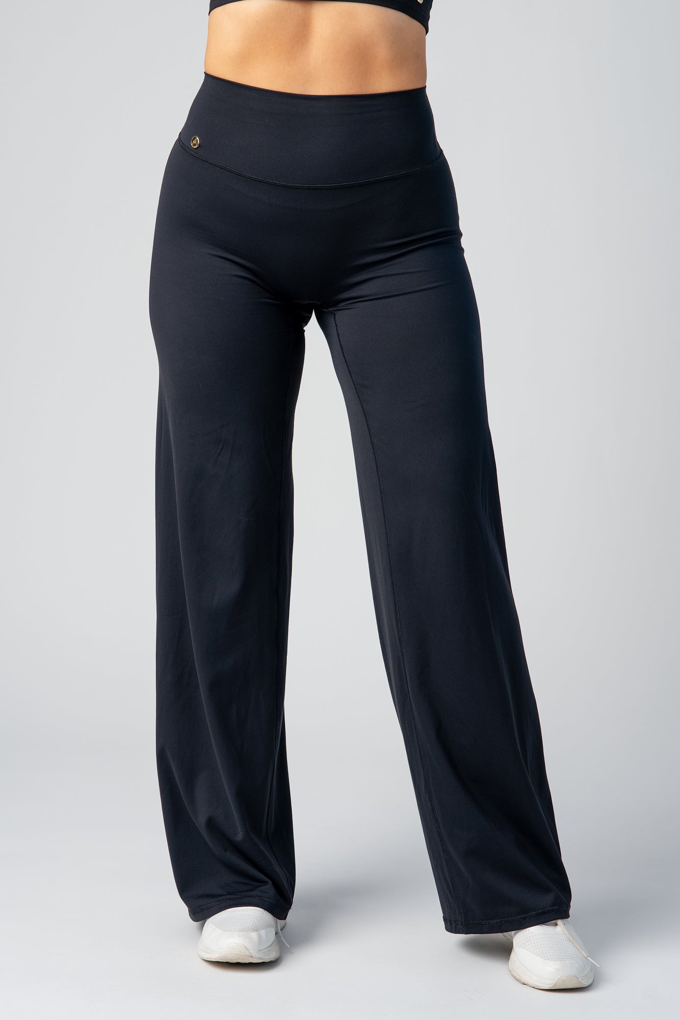 Core Straight Leg Pants - Black