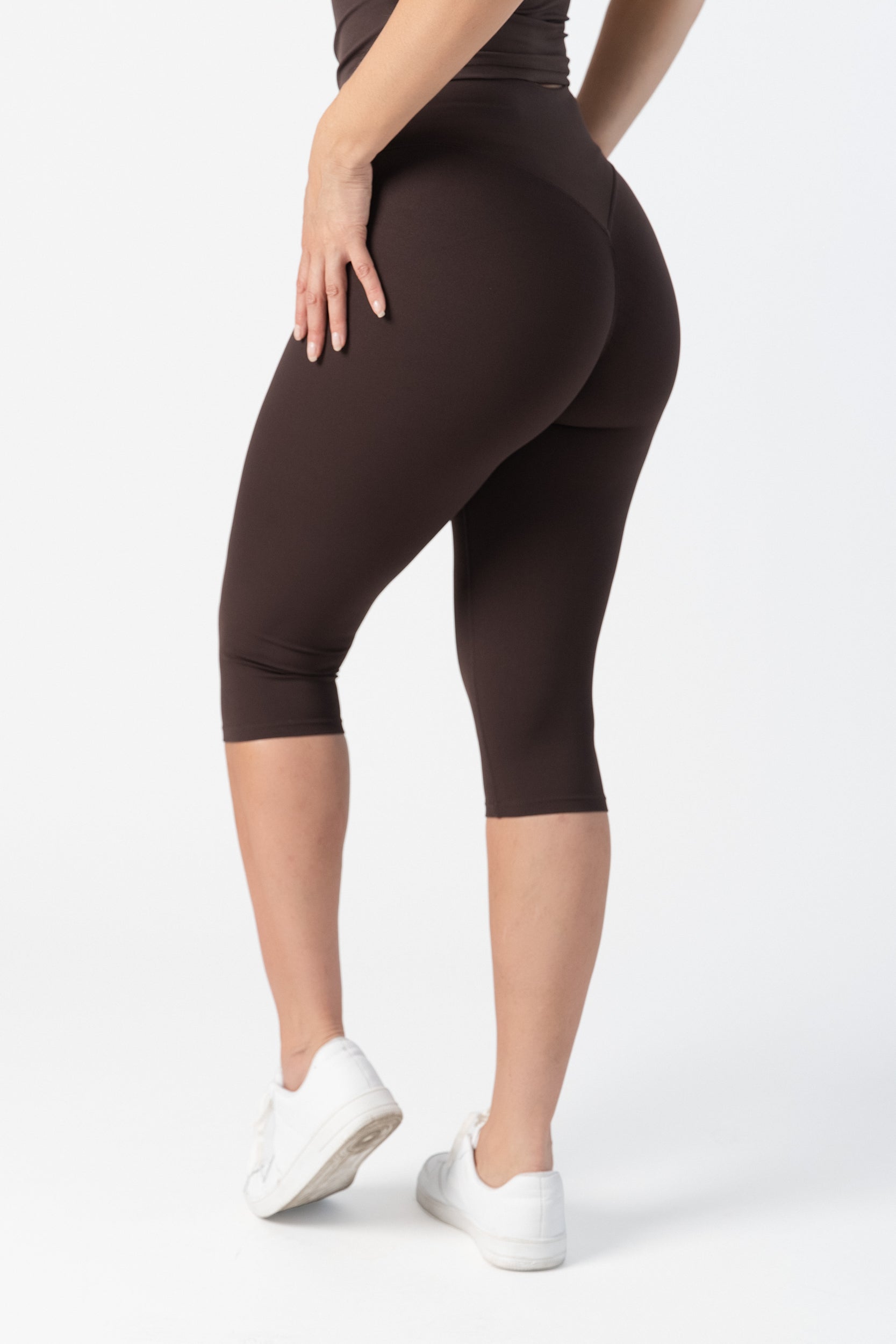 Core Capri Tights - Dark Brown