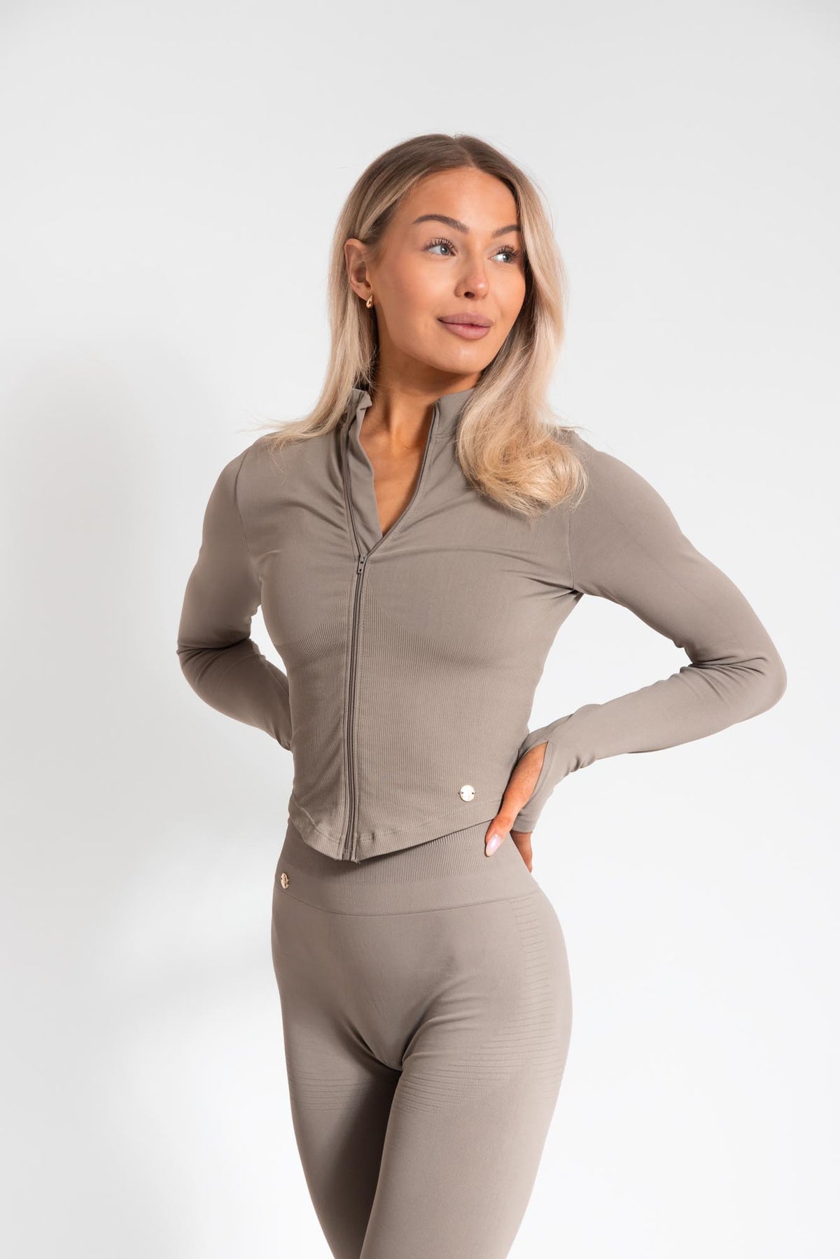 Forme Shop Formé Sculpt Zip Jacket - Dusty Taupe - Freshly Sportswear