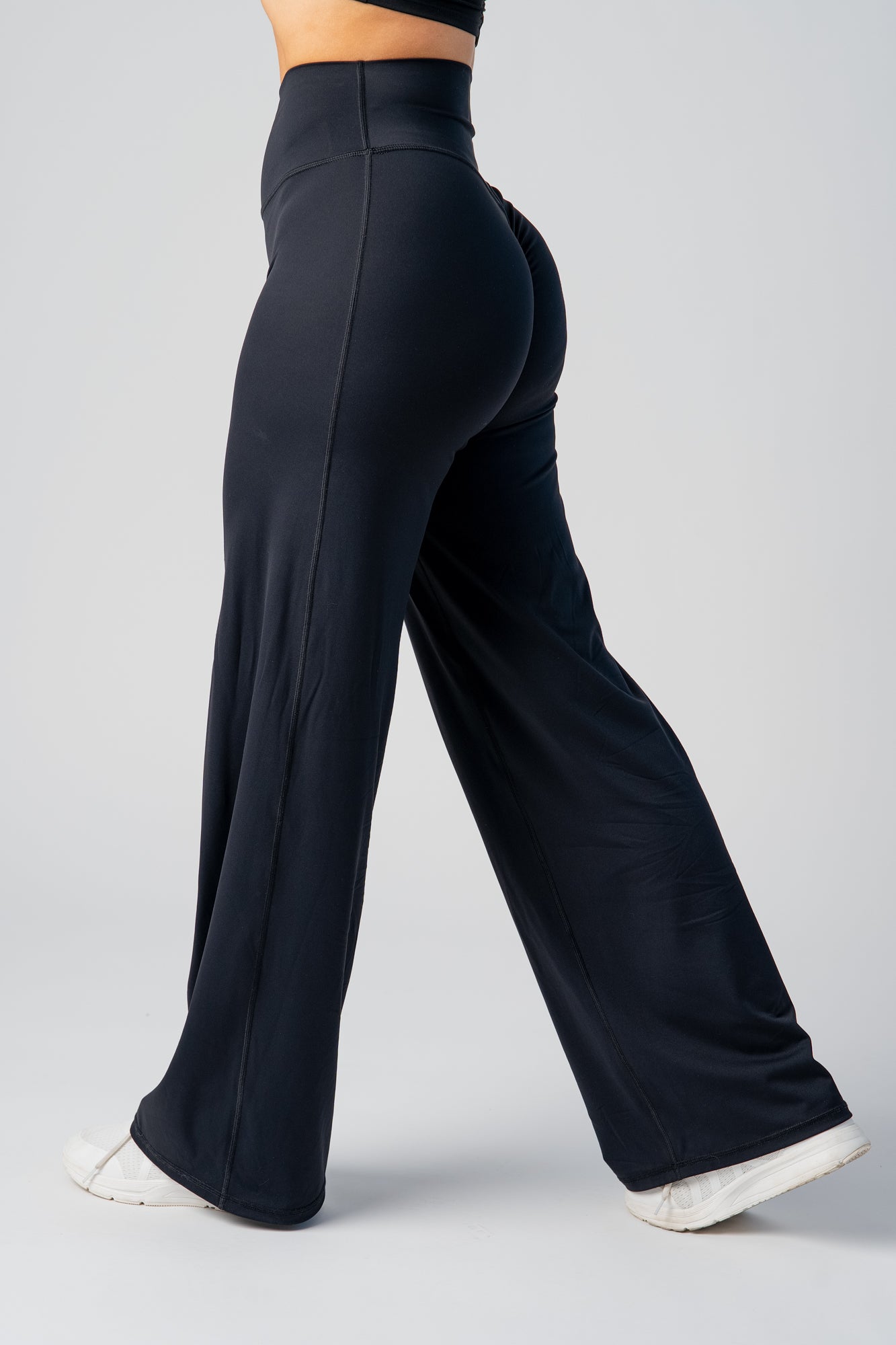 Core Straight Leg Pants - Black